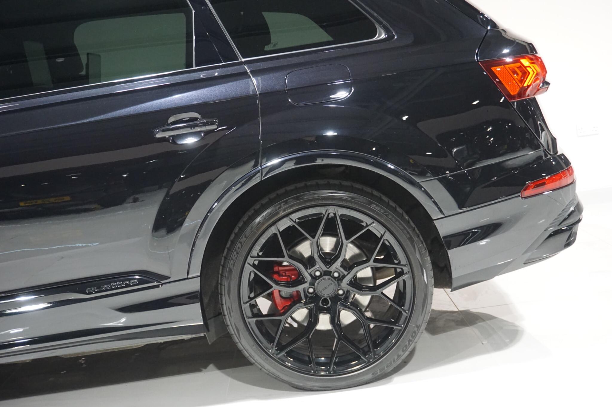 Audi Q7 3.0 TFSIe V6 55 S line SUV 5dr Petrol Plug-in Hybrid Tiptronic quattro Euro 6 (s/s) 17.9kWh (381 ps)